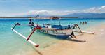 BÅDTUR. På Gili Trawangan kan du tage med en af de små både ud og snorkle eller dykke. 