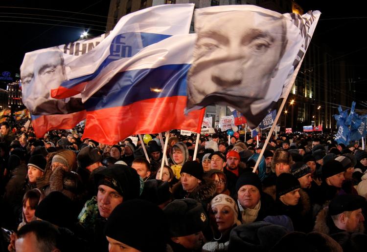 VALGVINDER. Vladimir Putin vandt kampen om at blive Ruslands nye præsident. Men valgresultatet udfordres af oppostionen, der bebuder massedemonstrationer i Moskvas gader. 