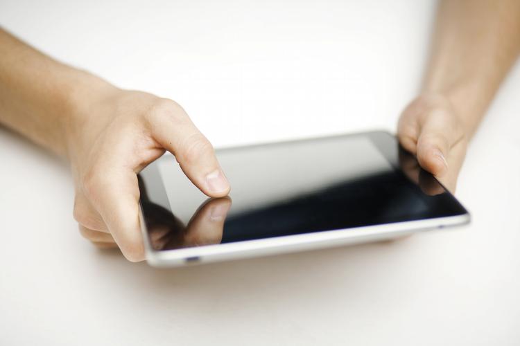 iPad. Apples iPad 2 er lige blevet kåret som bedste tablet i 2011. I aften bliver iPad 3 præsenteret, hvis man skal tro rygterne. 