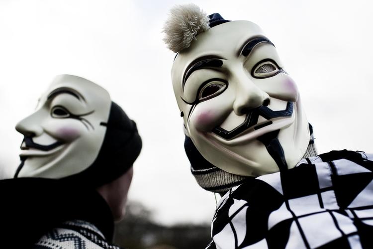 Skræmmekampagne? Netpirater skal have en sms, når de gør noget ulovligt, mener musikernes interesseorganisation Gemex. 