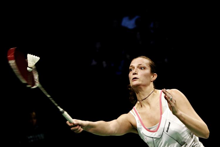 videre. Den tidligere All England-mester Tine Baun er sikkert videre i damesingle. 