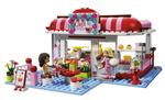 Drøm. De nye Lego Friends byggesæt til piger er samme typer af klodser, men har mere fokus på detaljer, realisme og personlige figurer. Disse er blevet større og har fået navne som Mia, Emma, Andrea, Stephanie og Olivia, der drømmer om at blive alt fra sanger og dyrelæge til fysiker eller arkitekt. 
