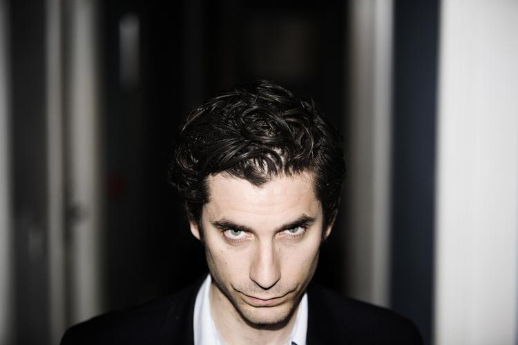 punktum. Jens Lapidus' bøger er oversat i 32 lande. 'Livet de luxe' afslutter hans grandiose noir-trilogi om gangsterkongen Radovan Kranjic. 