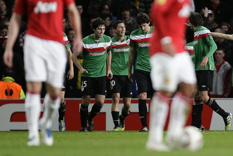 Overraskelse. Spanske Athletic Bilbao var Manchester United overlegen på Old Trafford, hvor 3-2-sejren let kunne have været større. 