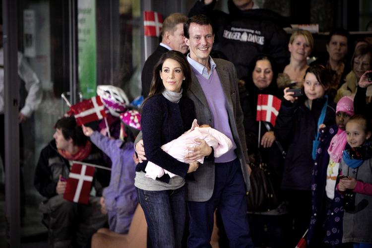 NAVNELØS. Kort inden sommeren bliver Danmarks nye prinsesse døbt. 