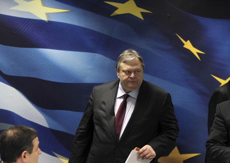 HJÆLPEPAKKE: Grækenlands finansminister Evangelos Venizelos har i dag fået en hjælpende hånd af sine kolleger i eurozonen. 