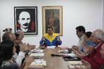 Kræftpatient. Hugo Chavez mødtes i går med sin regering i Cubas hovedstad, Havanna. 