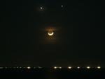 Nærhed. Også i 2008 var Jupiter og Venus tæt på hinanden. Venus er øverst til venstre - Jupiter øverst til højre. 
