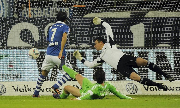 Bang. Raúls mål nummer 400 faldt mod Wolfsburg for en lille måned siden. 