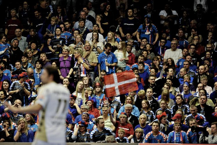 interesse. Både på tilskuerpladserne og foran tv-skærmene har AG København skabt ny interesse for klubhåndbold. 