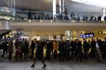 Kø, kø, kø. Passagerer i Københavns Lufthavn måtte her til morgen væbne sig med tålmodighed og indstille sig på forsinkelser. 