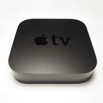 STREAMING. Den nye AppleTV fylder meget lidt i landskabet, men kan næsten erstatte en hel hylde fyldt med Blu-ray- og DVD-skiver. 