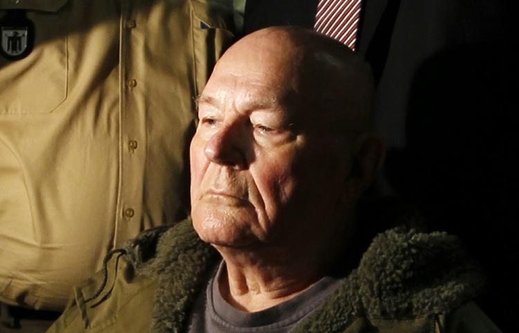 massemorder. John Demjanjuk blev sidste år kendt skyldig i medvirken til massemord på 27.900 jøder i udryddelseslejren Sobibor i det tyskbesatte Polen under Anden Verdenskrig. 