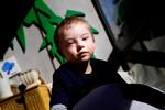 Fald. I 2010 blev der født 21 børn, der ligesom 6-årige Elliot fra København har Downs syndrom - før 2004 var tallet omkring 65. 