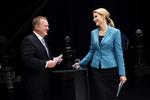 Kritik. Både Lars Løkke Rasmussen og Helle Thorning-Schmidt  må i disse dage slås med kritik fra deres politiske bagland. 
