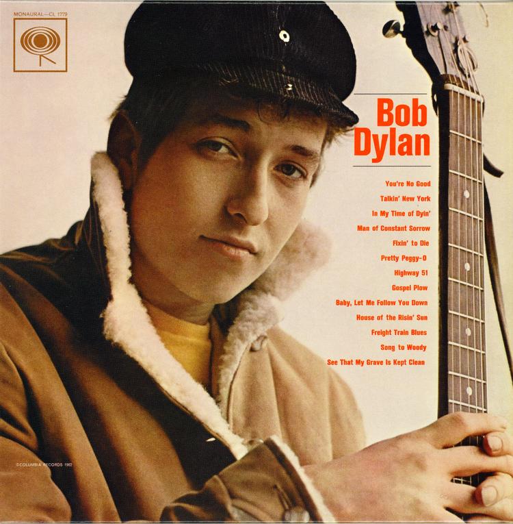34. Den 20-årige Bob Dylan pryder selv coveret til albummet, der er det første af foreløbigt 34. Et nyt album skulle være på vej. Billede fra cover. 