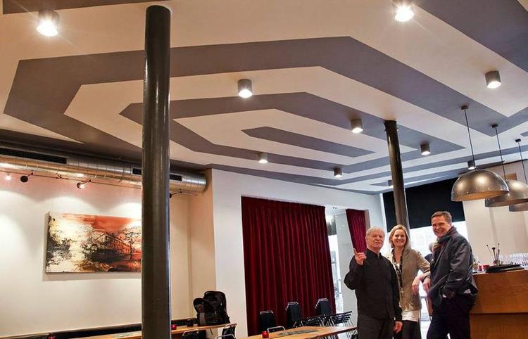 Kunst. Jazzhus Montmartres nye 102 kvadratmeter store kunstværk 'Interferens' på jazzklubbens loft. 