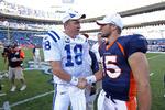 Afløser. Manning (t.v.) skal skaffe succes i Denver på bekostning af  Tim Tebow. 