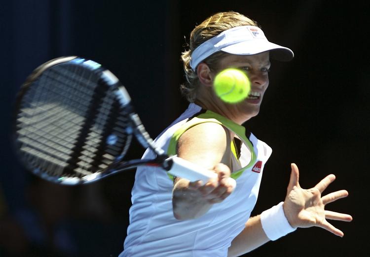 Deltid. 28-årige Kim Clijsters har sideløbende med tenniskarrieren en rolle som mor for 4-årige Jada Elle, og spiller derfor langt færre turneringer end tidligere. Senest har hun været plaget af en skade. 