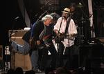 Americana. Albummet bliver Neil Youngs første plade med den fulde line-up af Crazy Horse siden 1996. 