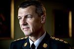 Forsvarschef. Den nye forsvarschef Peter Bartram kan indvarsle en ny åbenhed og gennemsigtighed. Det er tiltrængt. 