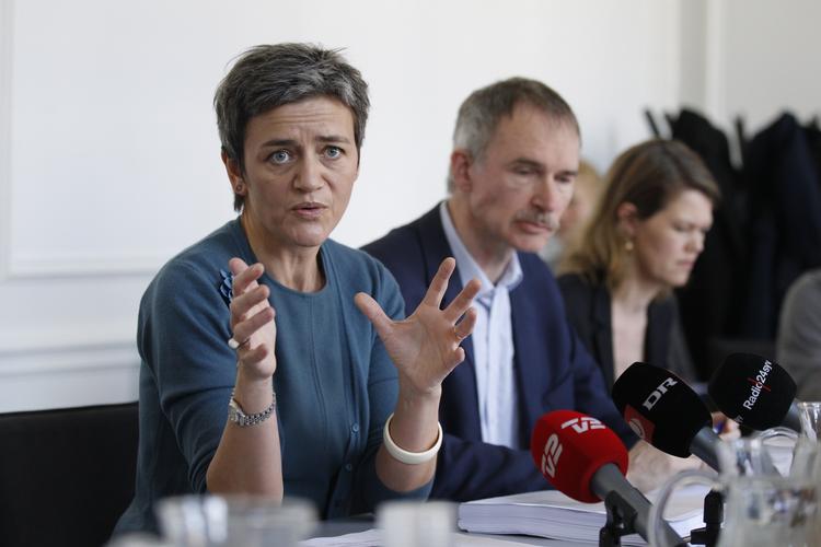 omfordeling. Indenrigs- og økonomiminister Margrethe Vestager præsenterer regeringens forslag til en reform af udligningsordningen. 