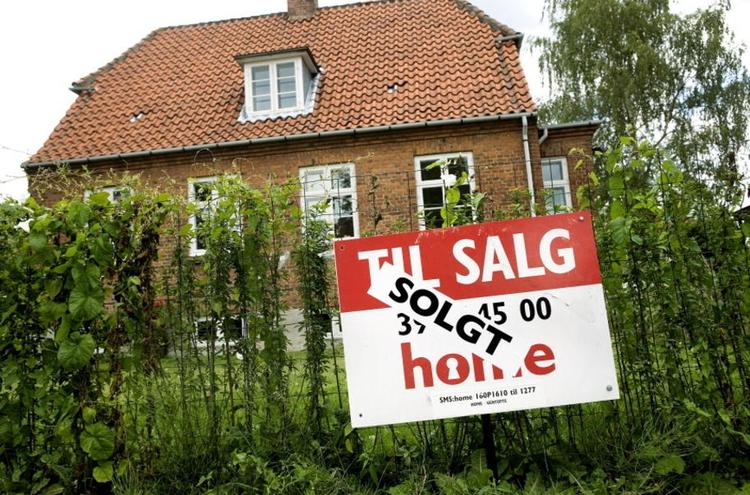 Husrapporter. Boligsælgere betaler op i mod 1,3 milliarder kroner om året til tilstandsrapporter og energimærker. (Arkivfoto) 