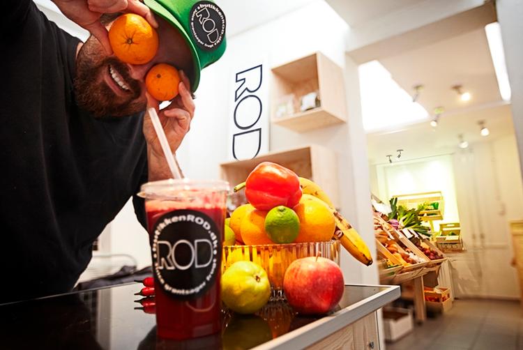 Juicepres.  I den nyåbnede 'ROD' i Jægersborggade kan man sammensætte sin egen juice. 