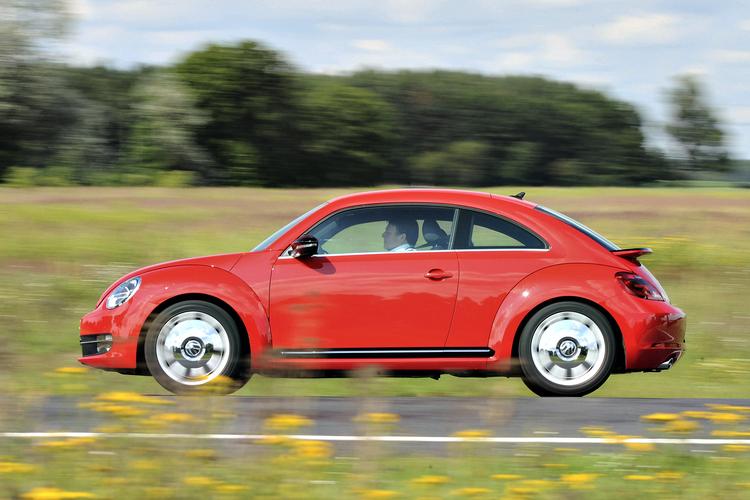 arvegods. Den nye Beetle er både lavere, længere og bredere end forgængeren fra 1998. Både ude og inde har The Beetle karaktertræk, der tydeligt nedstammer fra den oprindelige Folkevogn. 