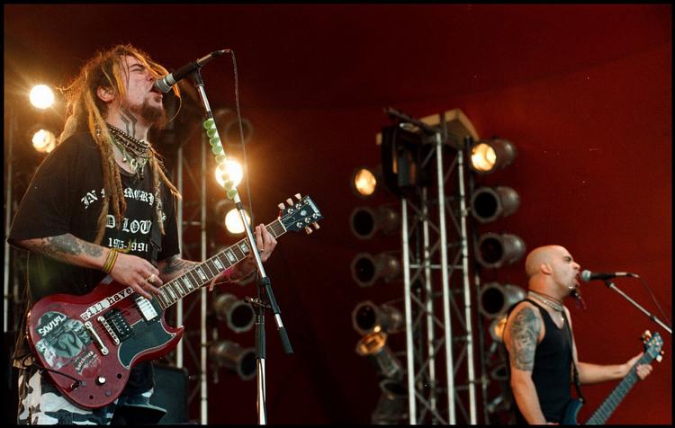 Varmblodet. Max Cavalera i forgrunden for gruppen Soulfly. 