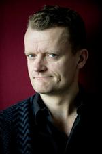Forståelse. Frank Hvam bidrager til bevægelsen med en fortælling om, hvordan han - på den hårde måde - fik en forståelse af sig selv i mødet med fremmede på en to måneders rygsæktur i Afrika. 