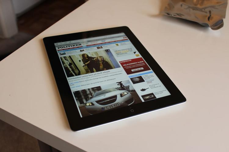 Tabletglæde. Hvis du har en iPad 1 og overvejer at skifte, så kan det godt anbefales. Det er et meget stort skridt op på kvalitetsstigen at gå fra iPad 1 til iPad 3. 