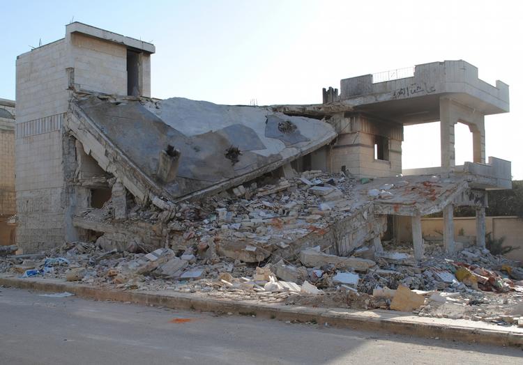 BOMBET. Bygningerne i Syrien tager alvorligt skade af de kampe, der hærger landet. 
