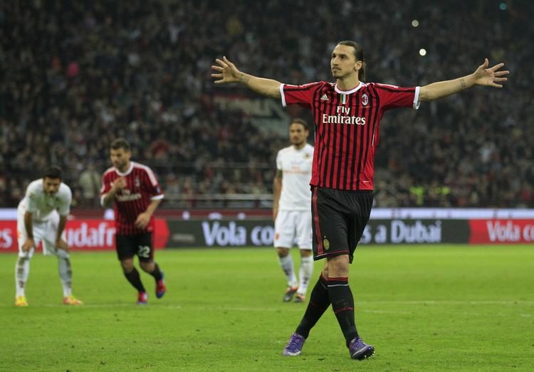 Jubel. AC Milans Zlatan Ibrahimovic jubler over sit mål. 