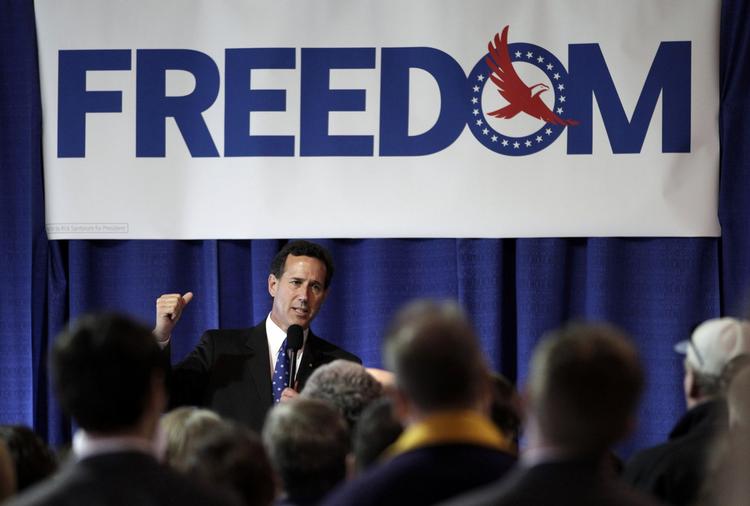 Tale. Rick Santorum kaldte Mitt Romney for den »værste republikaner i landet til at gå op imod Obama«i en tale ved et vælgermøde i Wisconsin. 