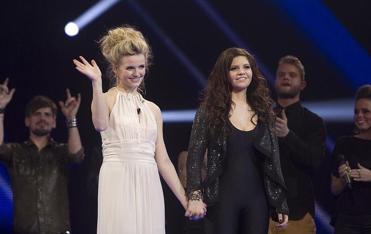 Win-Factor. Ida Østergaard Madsen var aldrig i fare for at ryge ud af 'X Factor'.  Her ses hun sammen med den anden finalist Line. 