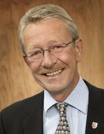 brud. Milton Graff Pedersen fik 1.685 personlige stemmer ved kommunalvalget i 2009. Nu siger han farvel til Socialdemokraterne og bliver løsgænger. 