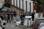 Video. Nikolas Sarkozy beder medierne lade være at vise optagelser af mordene i Toulouse - som dem foran en jødisk skole i byen. 
