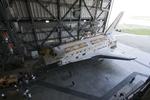 Finale. 17. april forlader rumfærgen Discovery Kennedy Space Center, hvorfra USA's rum-missioner er sendt af sted. 