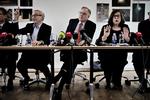 HOVEDROLLE. Dongs bestyrelsesformand Fritz Schur  (midten) slipper sandsynligvis ikke for at blive undersøgt. 