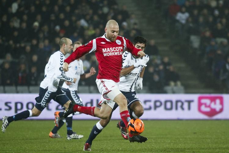 'Målmaskine'. 34 mål i 110 kampe er langt over gennemsnittet for en midtbanespiller i Superligaen, hvor Christian Holst har huseret for Silkeborg siden 2008. 