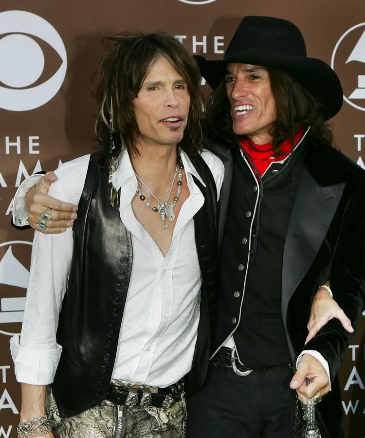 Aerosmith. »Skal vi bruge Toms, Joes eller mine (sange, red.)? Det er altid en kamp. Og så er der en hel del mere. Jeg tror mere, at I skal være bekymrede over det faktum, at vi stadig er sammen efter fyrre år, og at det I skal til at høre, er et nyt album. Jeg tror, at I vil blive positivt overrasket«, siger Steven Tyler. 