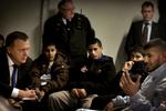 socialpolitik. I sin tid som statsminister besøgte Lars Løkke Rasmussen (V) indvandrerdrengene i ghettobebyggelsen Askerød til diskussion af regeringens meget omdiskuterede ghettoplan. 