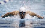 TRÆNINGSTID. Grand Prix-stævnet i Indianapolis er blot forberedelse til OL-kvalifikationen i juni for Michael Phelps, der ikke deto mindre slog danske Mathias Gydesen med præcist et sekund. 