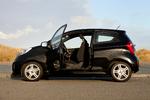 Mere skrabet. De billigste versioner af Kia Picanto har ligesom VW Up ikke inderskærme ved baghjulene.  Foto: Sara Galbiati 
