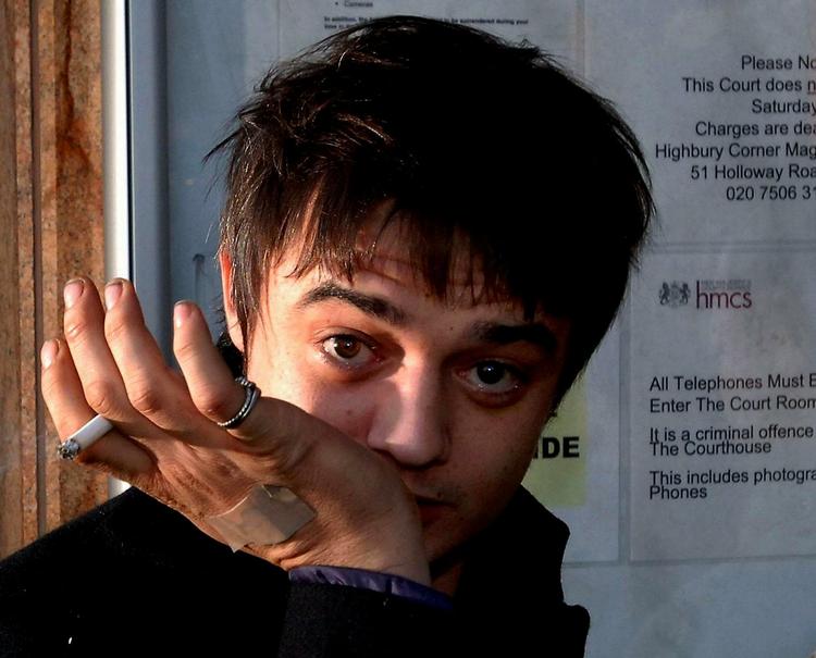 Pete Doherty aflyser sin koncert i Amager Bio på søndag. 