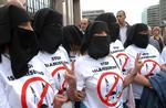 Politiet møder talstærkt op, når der i morgen er anti-muslimsk demonstration i Aarhus. Anti-facistisk moddemonstration er planlagt samtidig. 