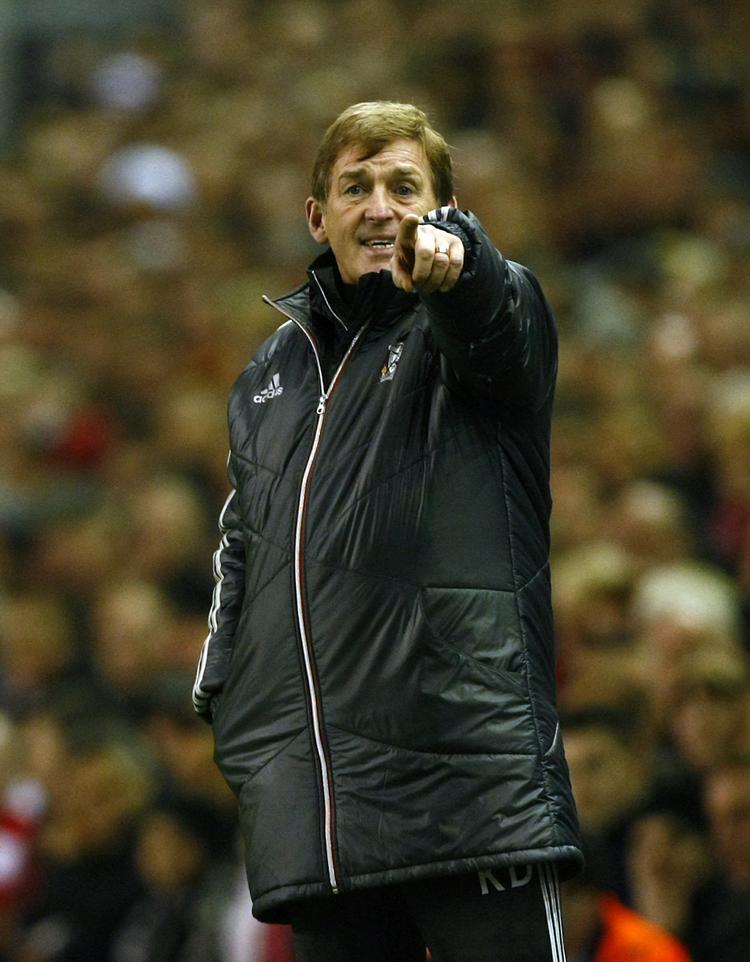 Pegefinger. Der er noget at arbejde med på træningsbanen, påpeger Kenny Dalglish. 
