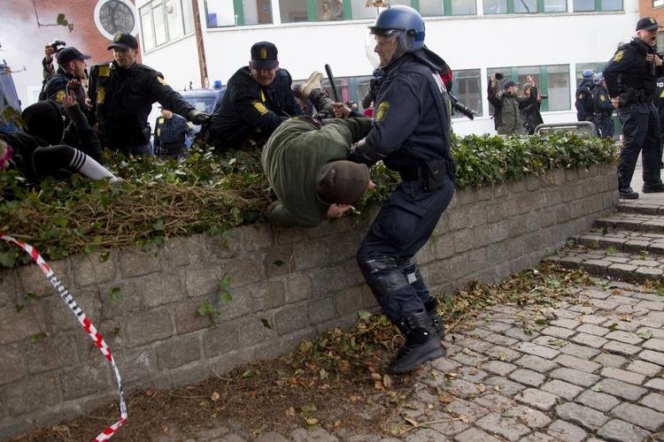 Uro. I alt blev 83 anholdt i Aarhus i dag. 