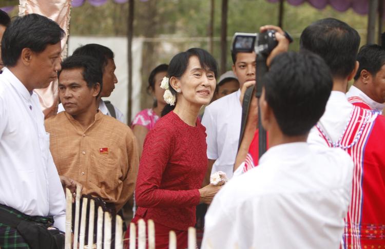 Aung San Suu Kyi har tilbragt i alt 15 år i detention og husarrest siden 1989. 